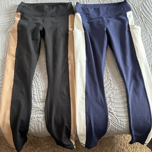 Fabletics 2 pairs of On-The-Go PowerHold High-Waisted Legging - Black and Navy - Picture 2 of 2